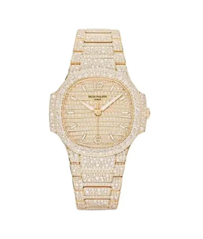 patek-philippe-nautilus-7118-1450r-001-luxury-souq-jpg